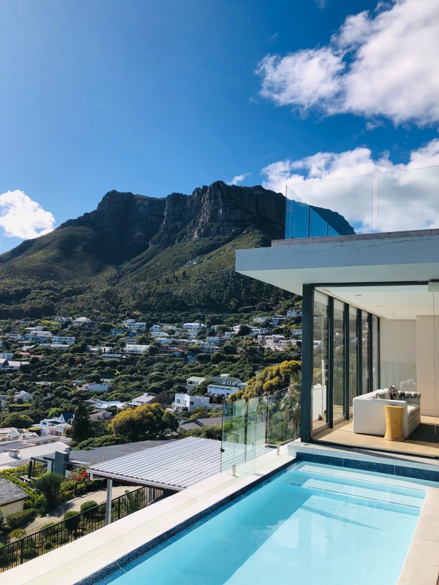 To Let 6 Bedroom Property for Rent in Llandudno Western Cape